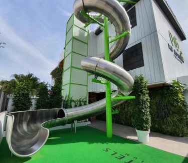 Nerja Casa | MB Hostels Premium ECO - Adults Recommended