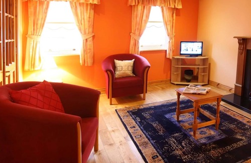 Westport Casa | Mc Carthy's Lodge & Bar