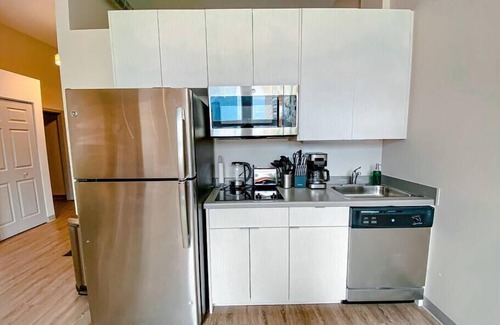 Near South Side Apartamento | McCormick Place 2br/2ba with optional parking that sleeps 6