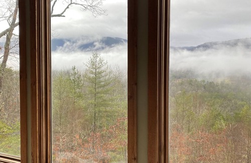Townsend Cabina | McDaniels Misty Blue ~ Una casa acogedora y pintoresca con excepcionales vistas a la montaña humeante