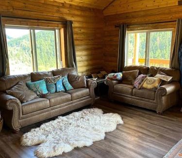 Gardiner Casa | McDonald Cabin #1 next to YNP