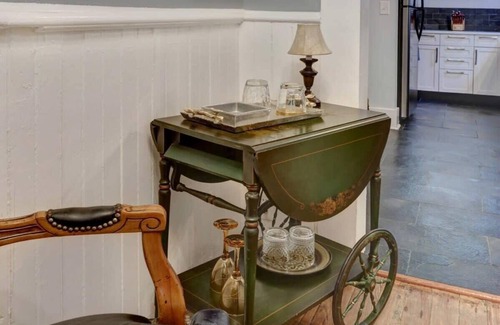 Historic District - North Apartamento | McDonough Place - Historic | Quiet | Chic