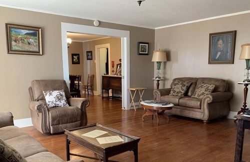 Marathon Casa | Casa McGonagill ~ Camas King