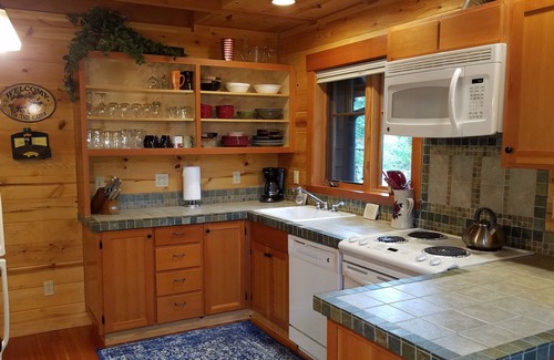 McKenzie Bridge Cabina | McKenzie River Cabin en el Log Cabin Inn