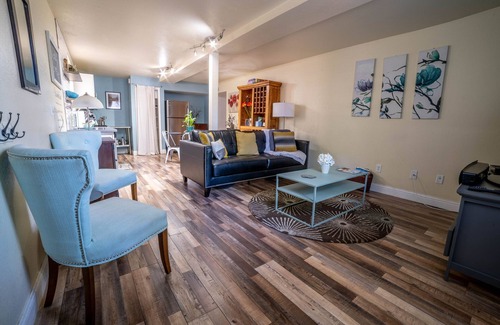 Central Sacramento Apartamento | McKinley Spacious Midtown Apartment In A Historic Bungalow *Virtual Tour