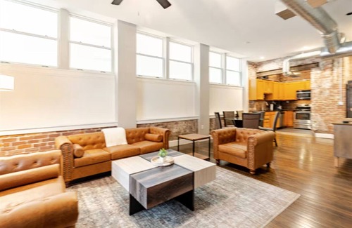 Mile Square Apartamento | McOuat Place 4D - Luxury 1 Bed Downtown Indy Apartment Prime Location