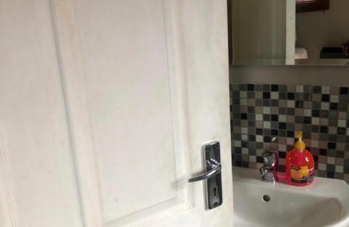 Emalahleni Casa | MD 2 GUEST HOUSE