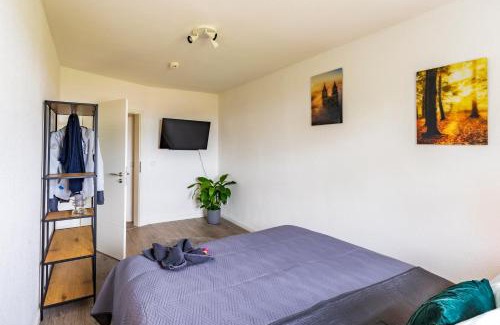 Magdeburg Apartamento | MD-4 Dodendorfer 88 - Nähe Uni Klinik - 2 Schlafzimmer - Smart TV - Schlafsofa -Voll ausgestattet