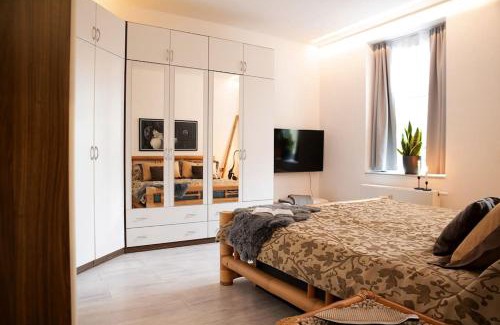 Sudenburg Apartamento | MD-7 Lutherstrasse 15 - Luxus-Wasserbett-SmartTV-Terrasse-2Schlafzimmer