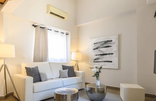 El Pilar Apartamento | MD Balmes Street Duplex Apartment + Terrace