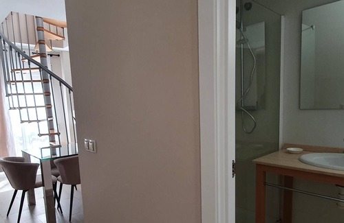 El Pilar Apartamento | MD Balmes Street Duplex Apartment 5 + Terrace