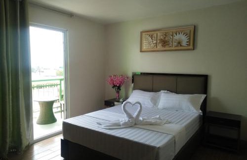 Poblacion Hotel | Meaco Royal Hotel - Batangas City