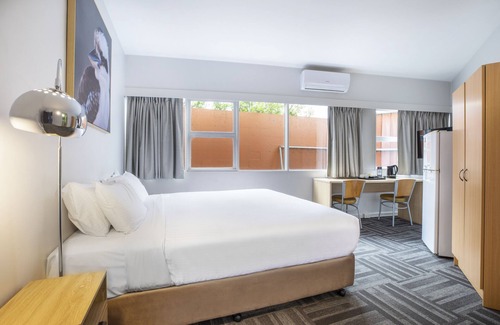 Broadmeadows Hotel | Meadow Inn Hotel-Motel