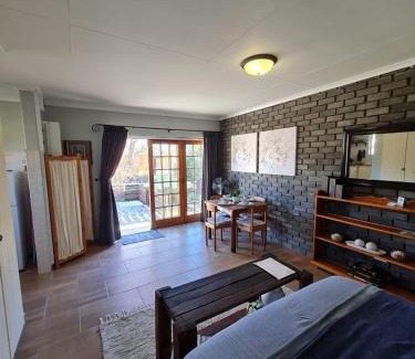 Wakkerstroom Casa | Meadow View Guest Cottage