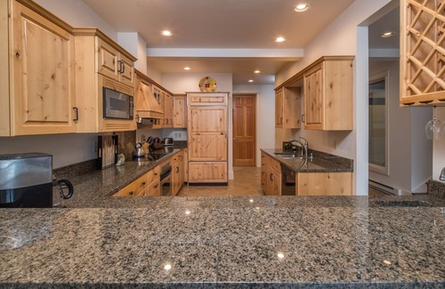 Big Sky Meadow Village Casa | Crail Creek Retreat - ¡Jacuzzi privado y servicio de traslado en invierno!