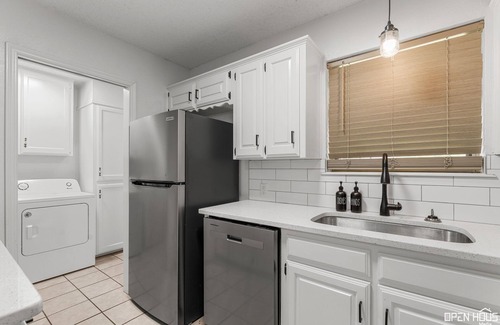 Wichita Falls Casa | Meadowcliff Retreat! Charming 3-bedroom house in Wichita Falls with AC, WiFi