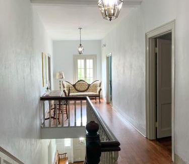 New Bern Cama Y Desayuno | Meadows Inn