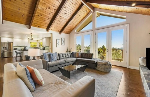 Sebastopol Casa | MeadowView on Darby, by Vinifera Homes