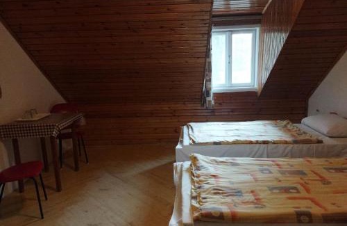 Magyarhertelend Apartamento | Mecsek Virágai Lak