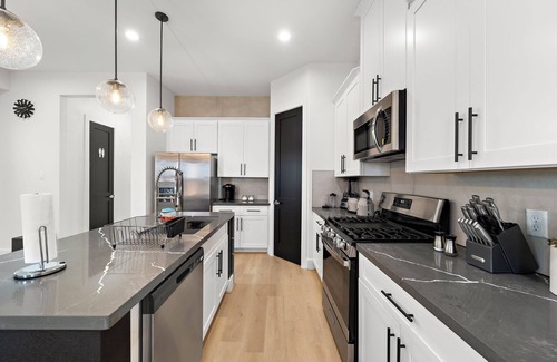 OST - South Union Casa | Med Center Getaway Nr Downtown | WiFi Games Desk