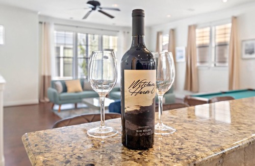 Riverside Terrace Casa | MedCenter Palace Medical Professionals Medical Patients Game Room Netflix WiFi Med Center