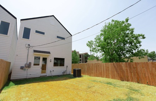 Riverside Terrace Casa | Medical Center Near the heart of the City