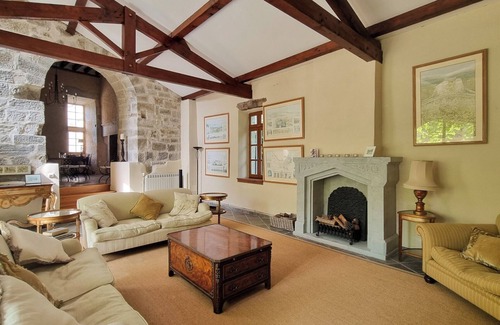 Leran Otro | Medieval castle apartment near historic Mirepoix