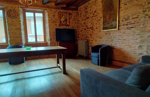 Saint-Benoit-du-Sault Casa | Medieval house for six people