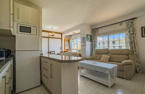 Marbella Seafront Promenade Apartamento | Mediterraneo 6-9: Encantador estudio frente al mar con impresionantes vistas.