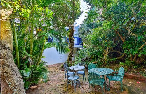 Shaka's Rock Apartamento | Mediterranean beach villa - Santorini