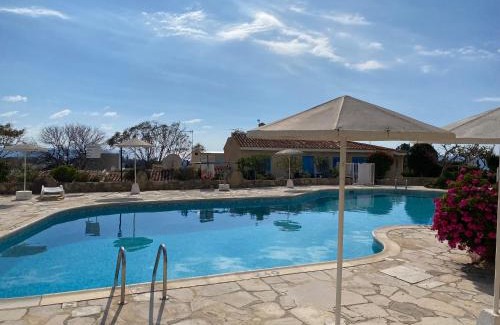 Chlorakas Villa | Mediterranean Cottage, Sea View, Great Location