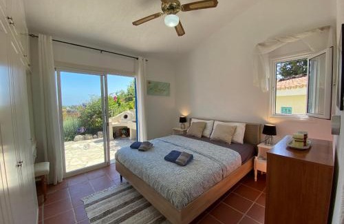 Chlorakas Villa | Mediterranean Cottage, Sea View, Great Location