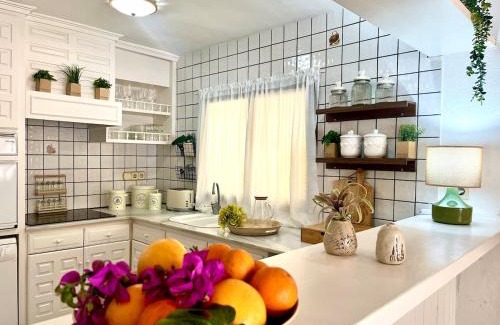 Ciudad Universitaria Apartamento | mediterranean studio with sun terrace and sea view