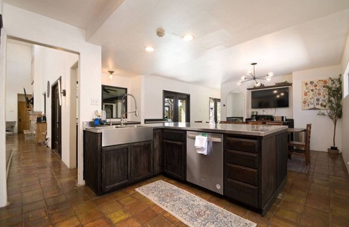 Wetmore Casa | Mediterranean Style with 3BR/3BA with Private Pool