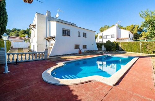 El Vendrell Casa | CHALET INDIVIDUAL CON PISCINA PRIVADA EN PARCELA CON JÁRDIN