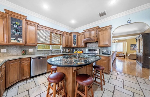 Burbank Casa | Mediterranean Villa - Pool&Sauna