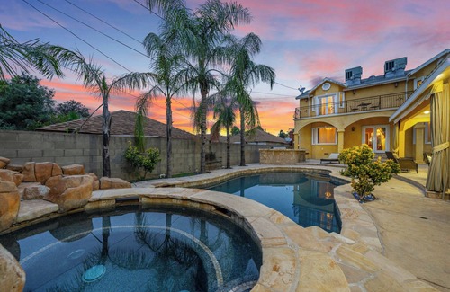 Burbank Casa | Mediterranean Villa - Pool&Sauna