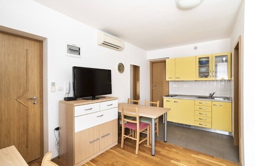 Koper Apartamento | Medved Apartment in quiet city center, App. 102