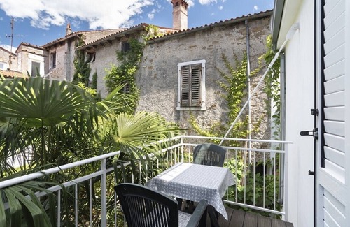 Koper Apartamento | Medved Apartment in quiet city center, App. 102