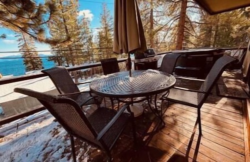 Meeks Bay Casa | Meeks Bay Chalet - Short Walk to Prestine Beach!, Meeks Bay Chalet