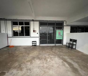 Muadzam Shah Casa | Meen Homestay