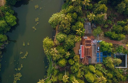 Perumbaikad Casa | Meenachil Creek Homestay