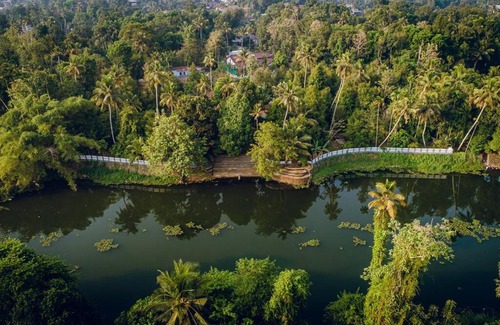 Perumbaikad Casa | Meenachil Creek Homestay