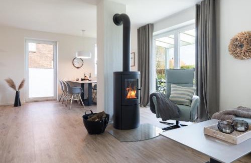 Fedderwardersiel Casa | Meerperle - Sauna und überdachte Terrasse, Hunde willkommen!