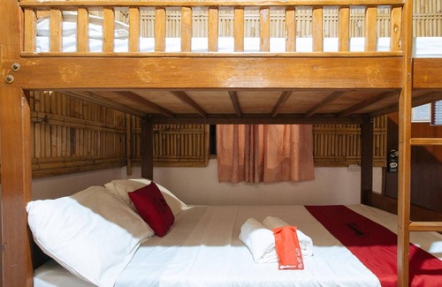 Pundaquit Hotel | Megan's Paradisio Beach Resort