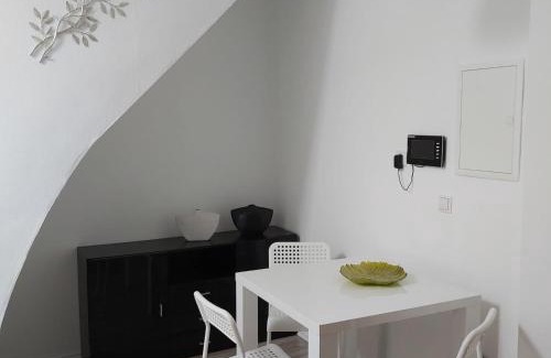 Mayen Casa | Megena