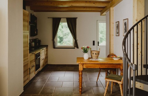 Bescheid Apartamento | Mehlstube, mill estate with private natural bathing lake