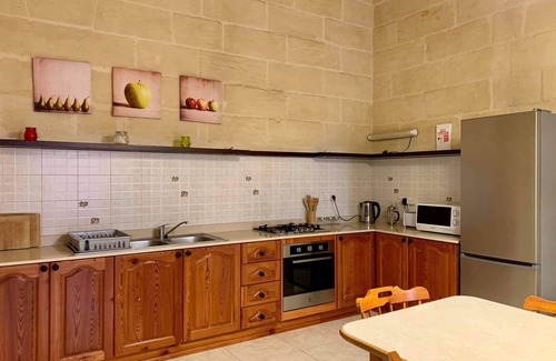 Victoria Otro | Mejda Farmhouse - 2 bedroom with private pool available