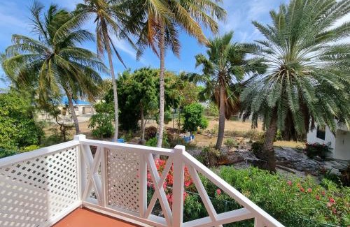 Atlantic Shores Apartamento | Mel's Art Place by Coastal View7