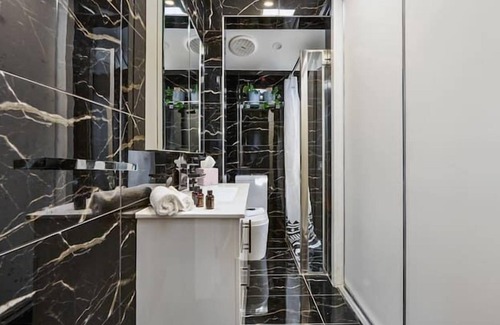 West Footscray Casa | Melbourne's Family Refuge / Footscray VIC
